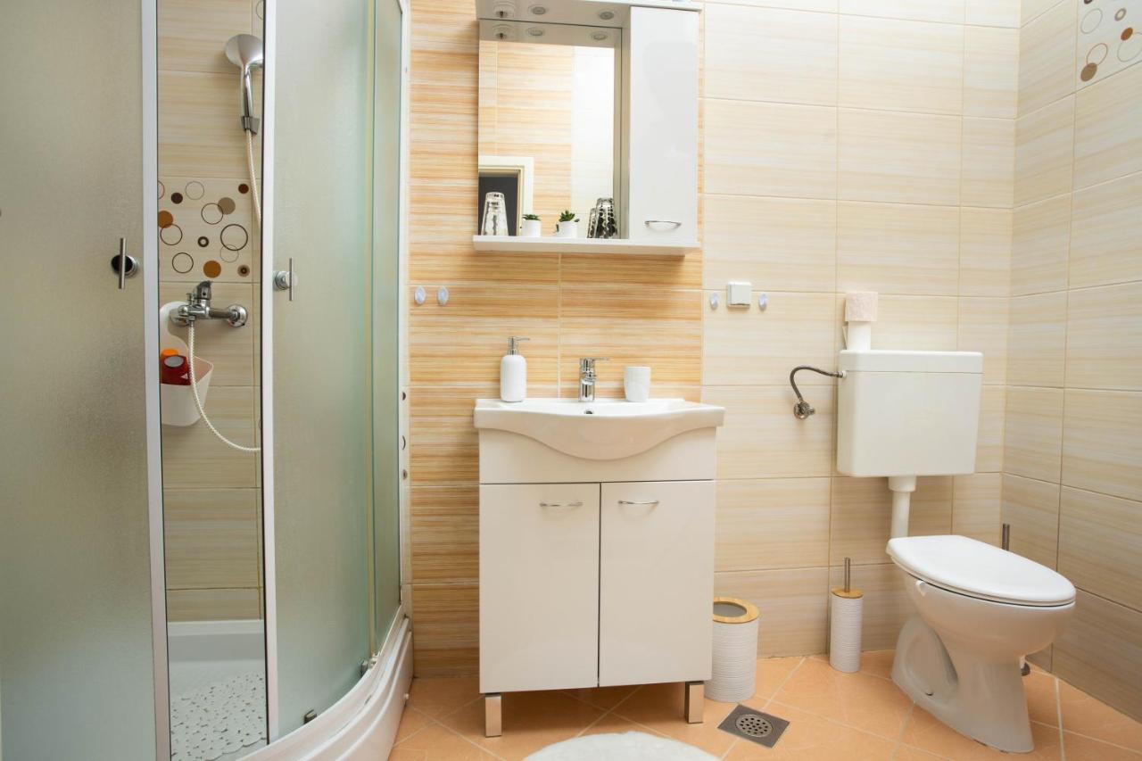 Apartman Gundulic วิงโคฟซี ภายนอก รูปภาพ