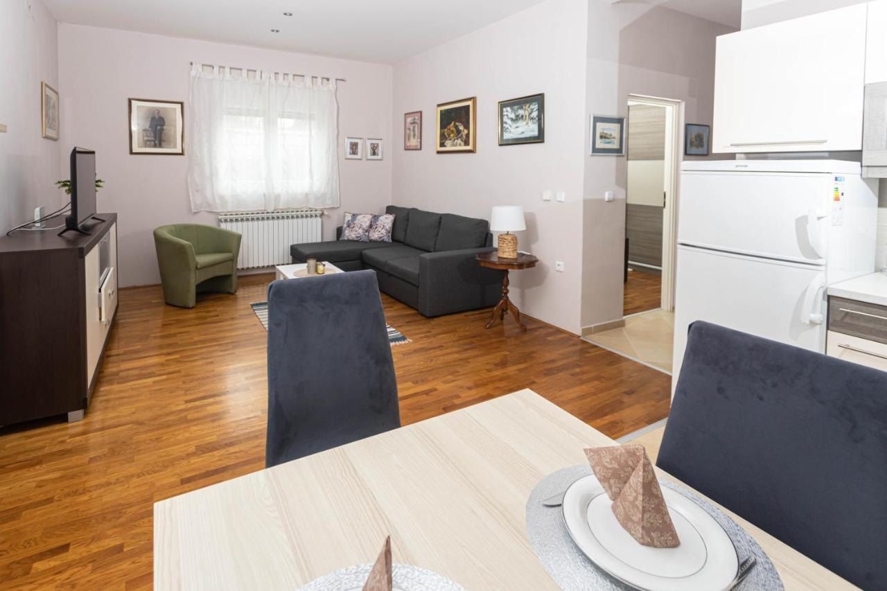 Apartman Gundulic วิงโคฟซี ภายนอก รูปภาพ