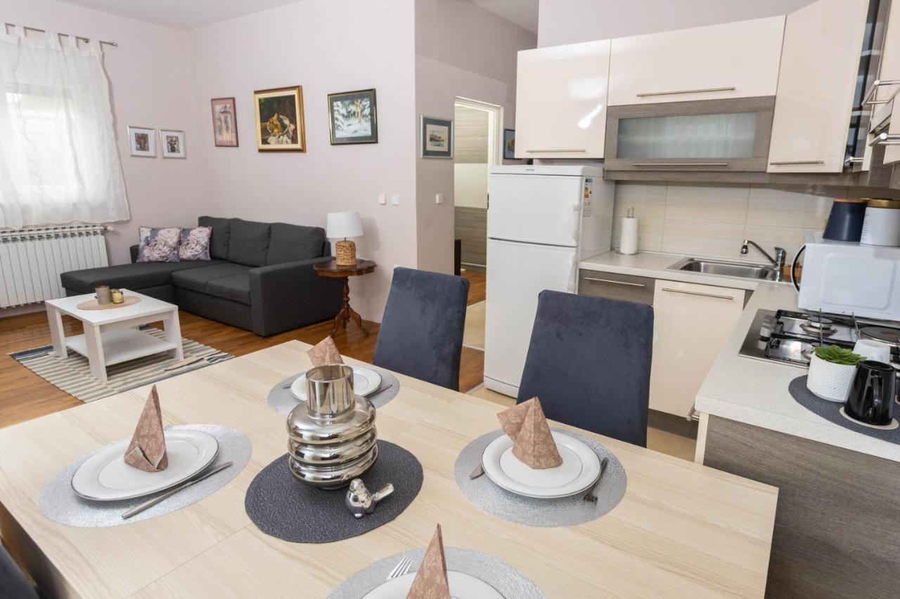 Apartman Gundulic วิงโคฟซี ภายนอก รูปภาพ
