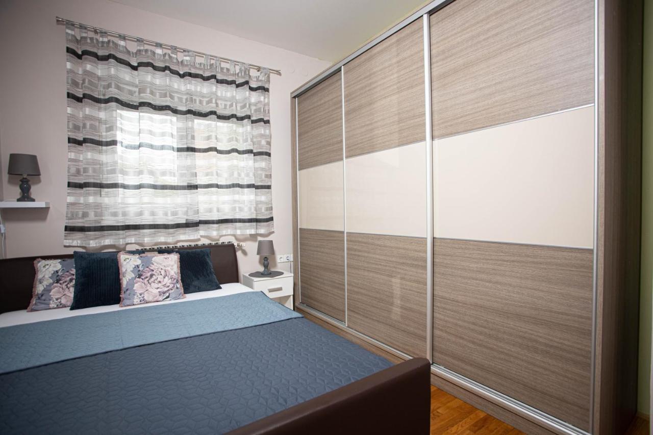 Apartman Gundulic วิงโคฟซี ภายนอก รูปภาพ